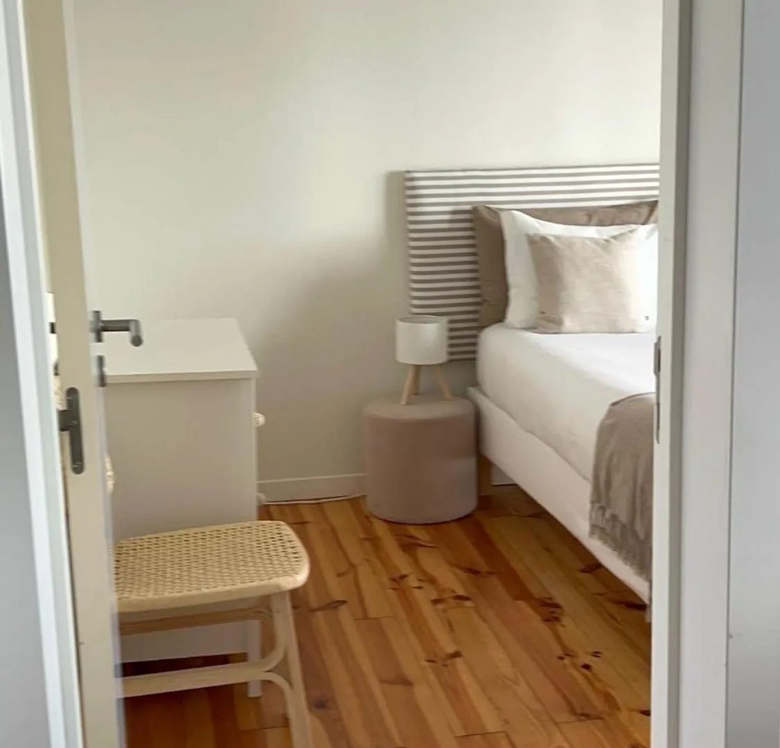 Saldanha Guest House contacts